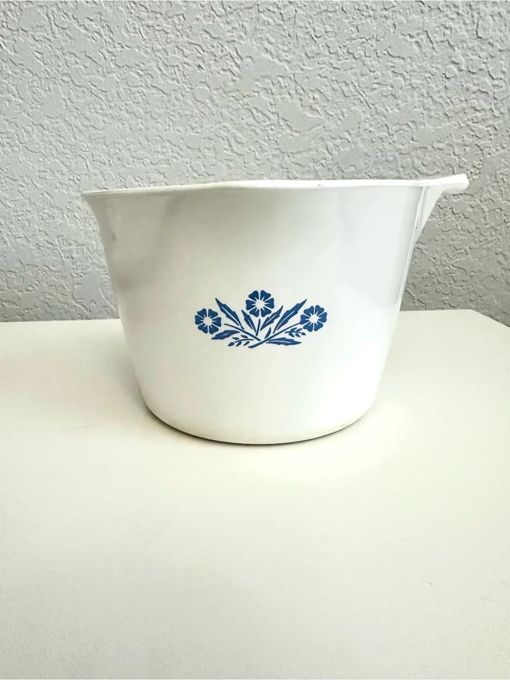 Corning Ware 4 Cup Sauce Maker / 3 Sided Pouring Spouts-Cornflower Blue